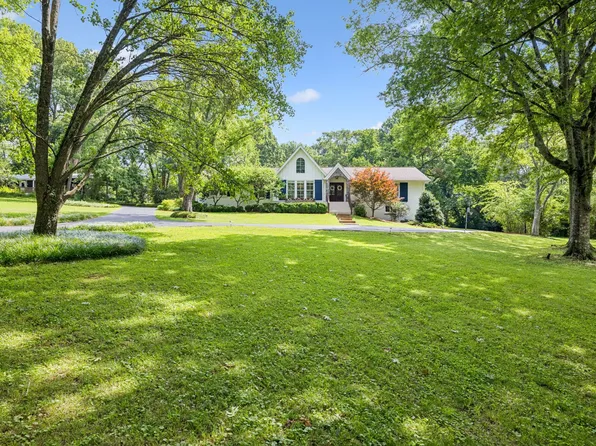1204 Montpier Dr, Franklin, TN 37069