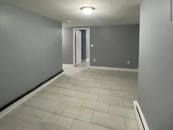 2nd image of 140 Duncan Ave #B