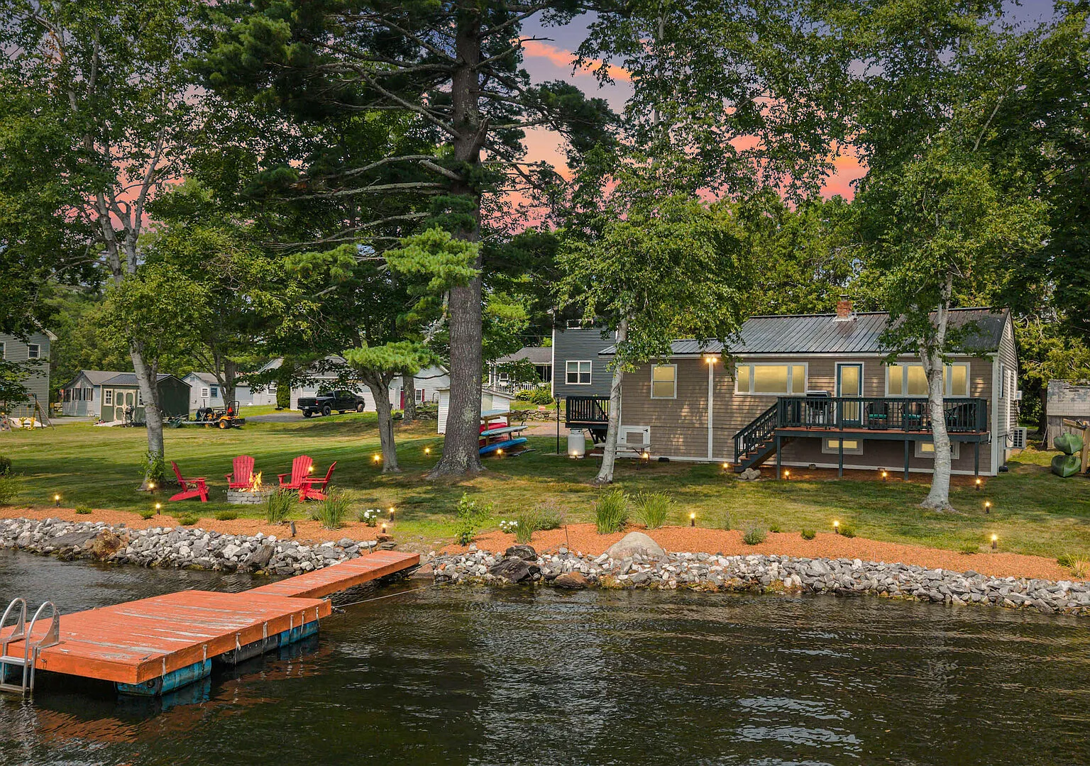 Cozy Keyes Cottage | Lakefront Dock Kayaks — Photo 1