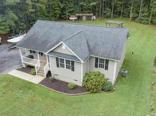 16225 Anna Ln, Disputanta, VA 23842