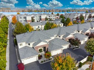 308 Columbia Point Dr, Richland, WA 99352