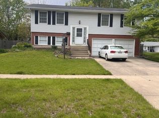 1450 Meyer Rd, Hoffman Estates, IL 60169