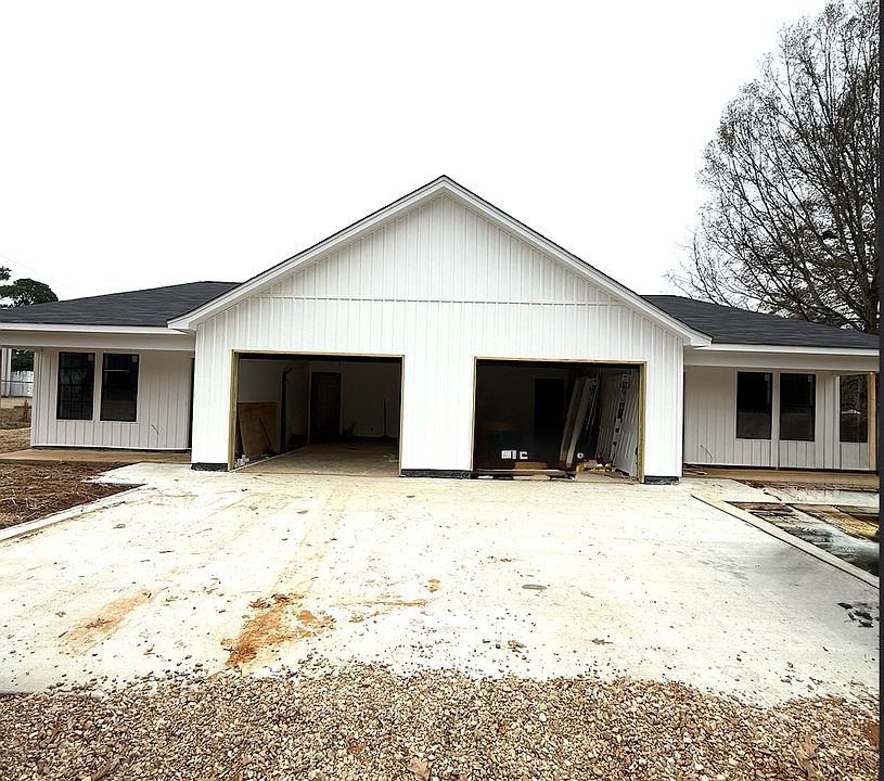 1st image of 382 Dunlap Rd