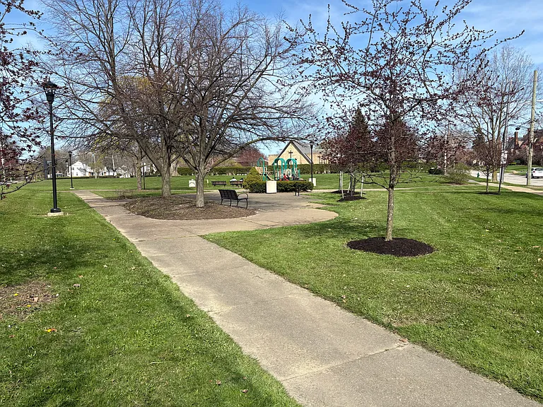 17800 Winslow Rd #2 — Photo 28