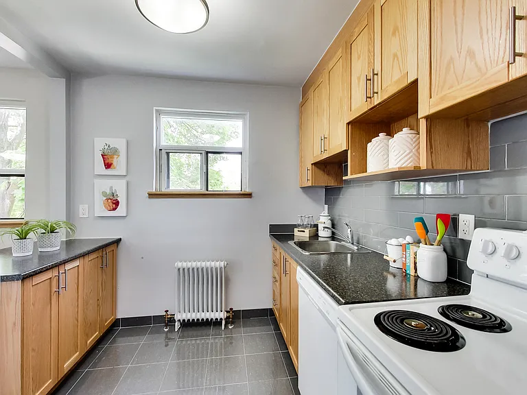 46 Foxden Rd #3 — Photo 48