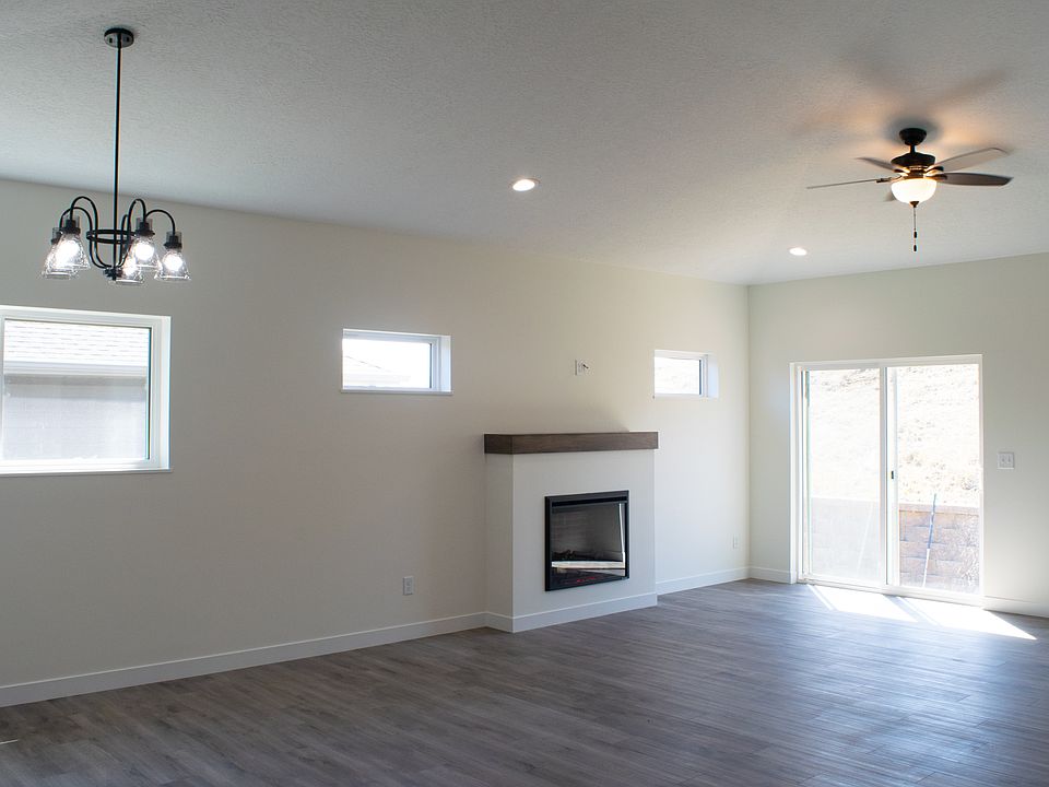 Plan 4+ Plan, Sergeant Bluff Builders, Sergeant Bluff, IA 51054 Zillow