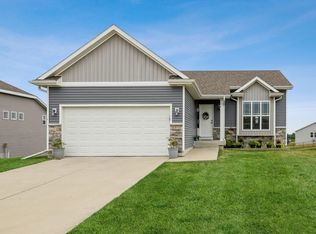 1207 NE 2nd St, Stuart, IA 50250