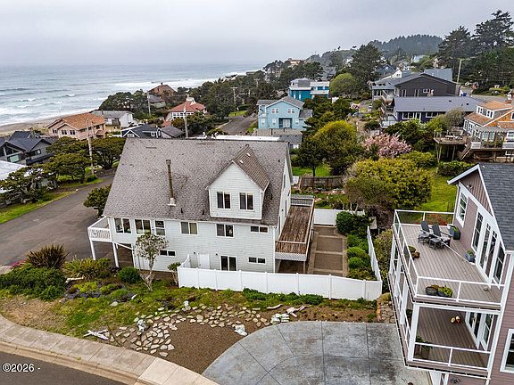 4th image of 4912 SW Beach Ave