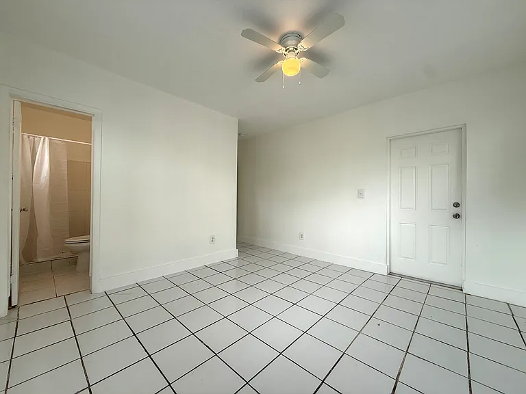 810 82nd St #1 — Photo 15