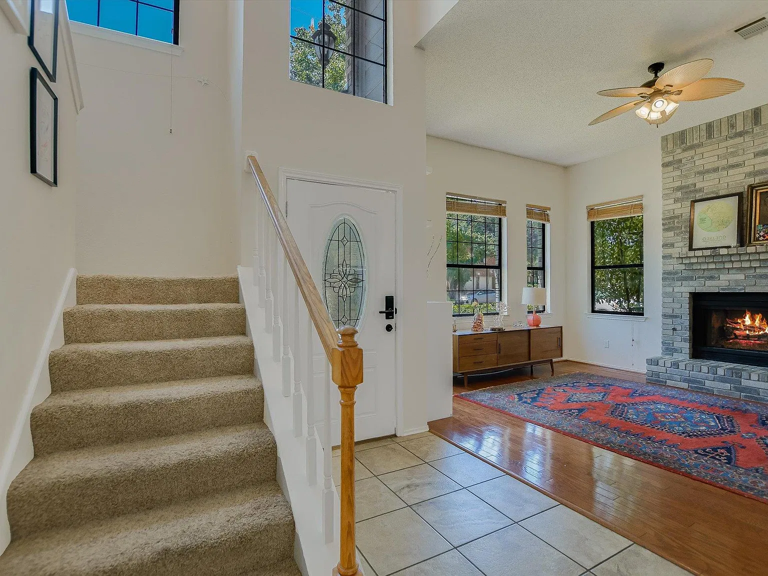 3 bed, 2.5 bath, 1711 sqft, $2,295 — Photo 3