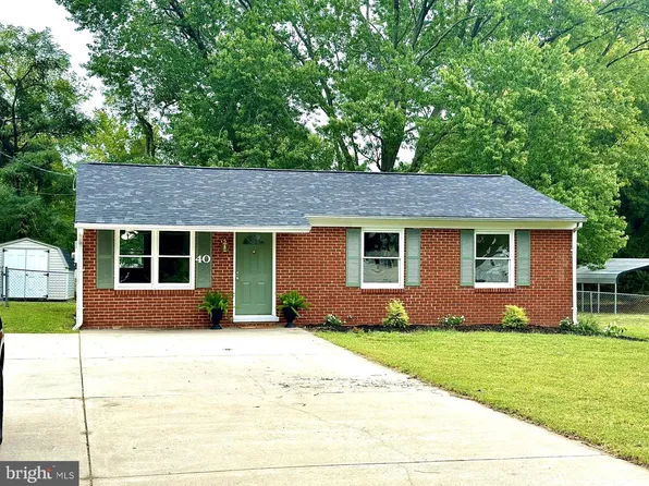 40 Lea Rd, Colonial Beach, VA 22443