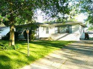 2917 W 76th Ln, Merrillville, IN 46410