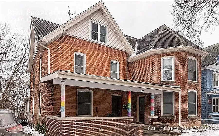 3 bed, 750 sqft, $1,470 — Photo 2