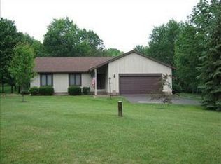 10725 N Woods Cir, Chardon, OH 44024