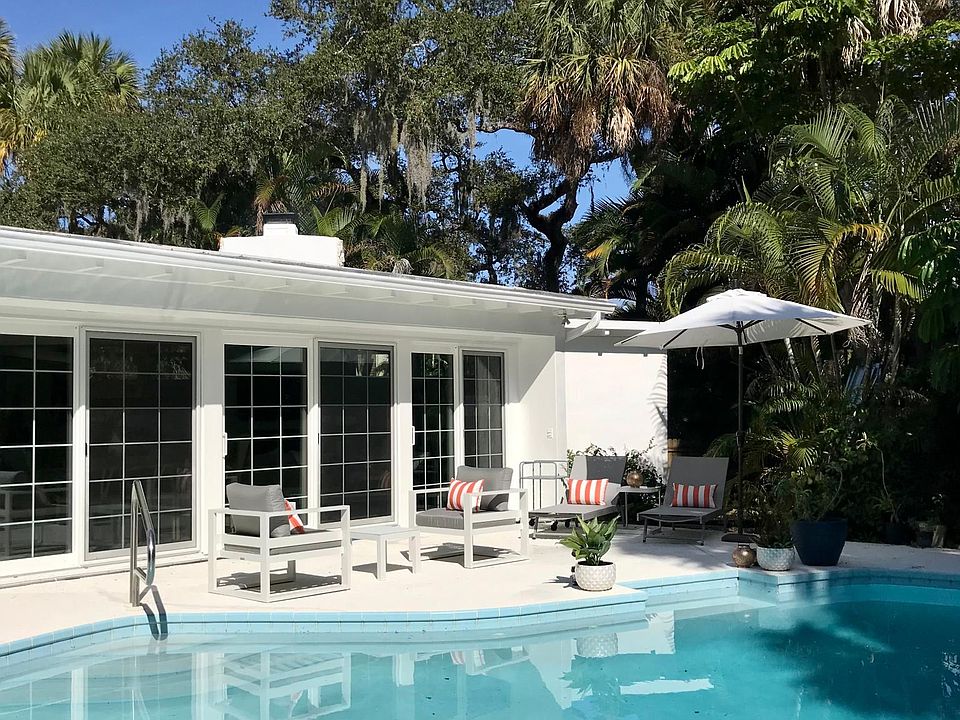 1st image of 730 Bougainvillea Ln