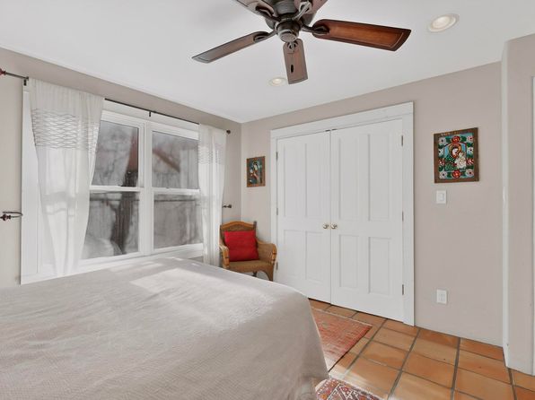 723 Gildersleeve St APT C