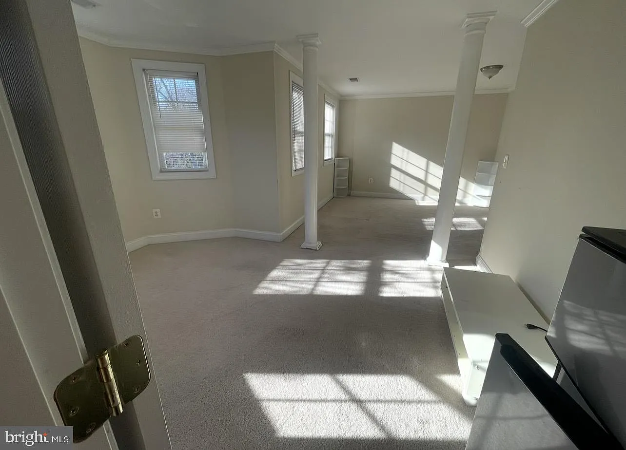 1 bed, 5600 sqft, $970 — Photo 4