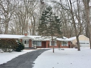 5 Shady Ln, Lewistown, PA 17044