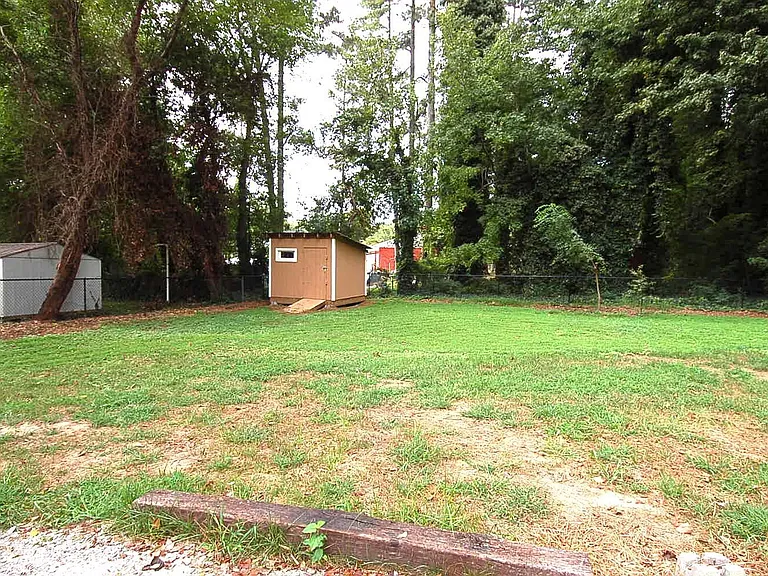 8709 Chapel Hill Rd — Photo 11