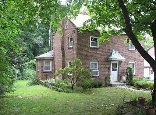 1st image of 411 Carpenter Ave