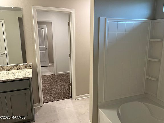 4th image of 505 Fontaine Ct
