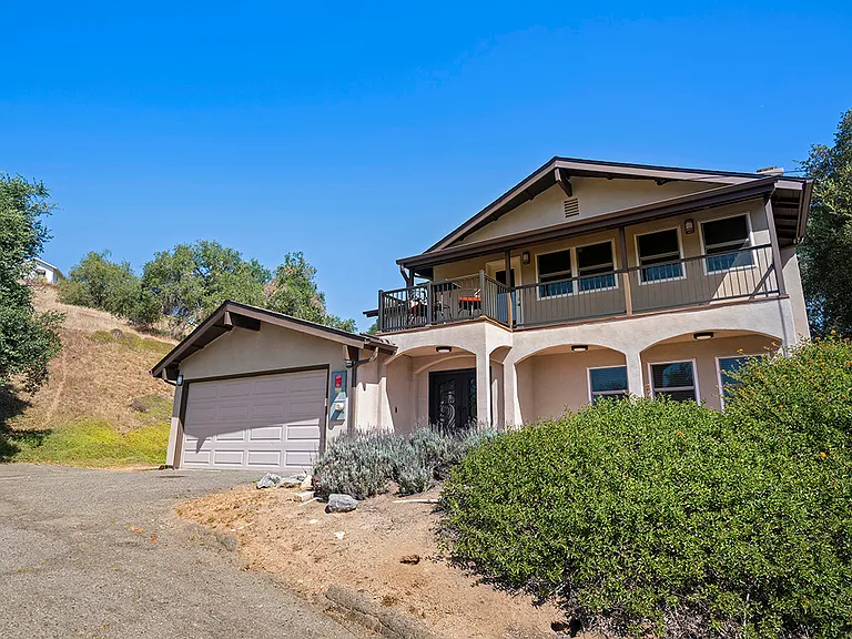 885 Eldorado Dr — Photo 5