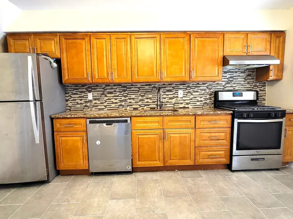 170-20 Lithonia Avenue image 1 of 17