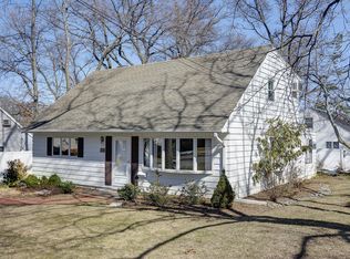 140 Sunrise Ter, Cedar Grove, NJ 07009