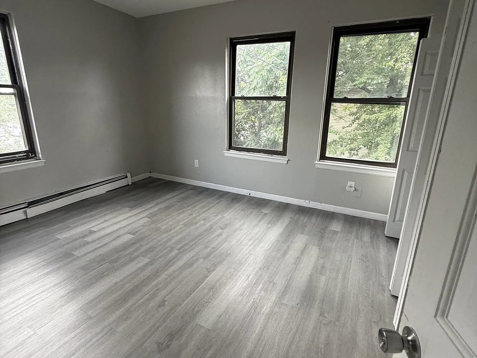 2 bed, $1,400 — Photo 3