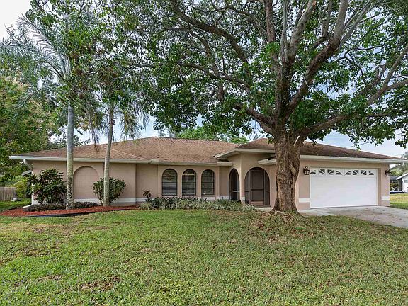 2nd image of 2126 Coral Point Dr