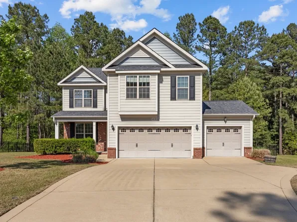 419 Rolling Pines Dr, Spring Lake, NC 28390