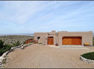 8 Six Range Point Rd, Placitas, NM 87043