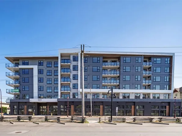 777 Station Ave #605, Langford, BC V9B 2S1