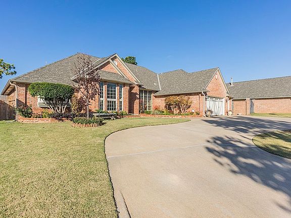 3rd image of 12505 Lorien Way