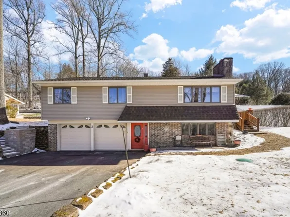 2 Lenape Ave, Andover Twp., NJ 07860