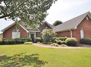 4611 Meadow Ridge Dr, Tupelo, MS 38801