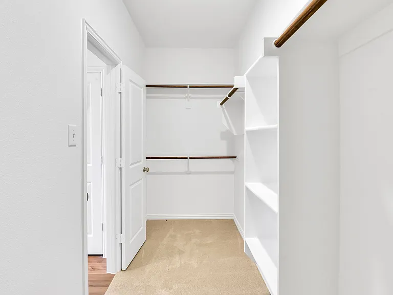 5126 Penrose Dr — Photo 7
