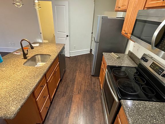 3rd image of 644 S 51st St #1