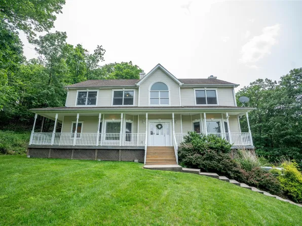 435 Storms Road, Valley Cottage, NY 10989