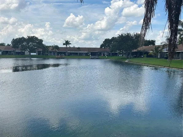 5587 Park Rd #5587, Fort Lauderdale, FL 33312