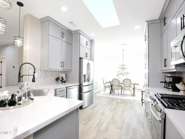 16464 W Una Noche Court, Surprise, AZ 85374