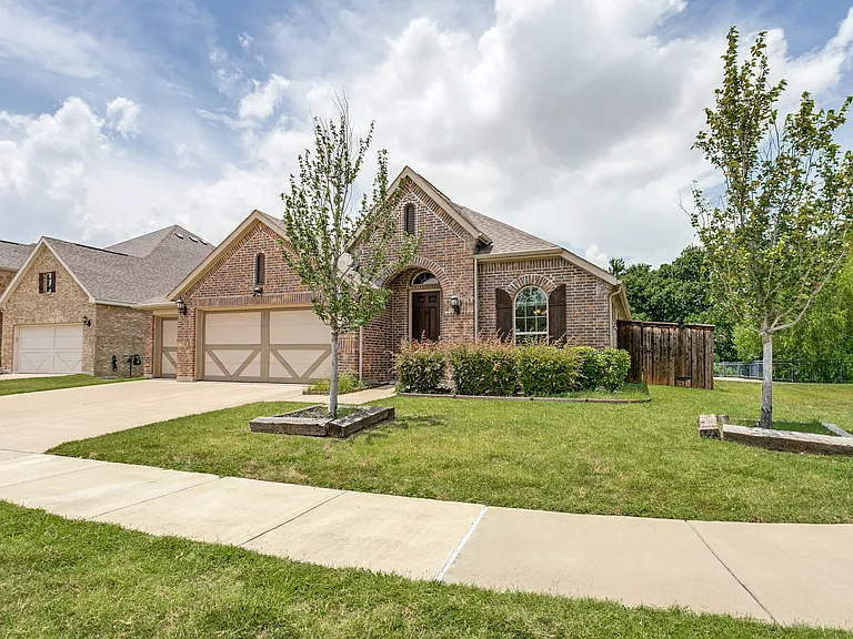 208 Northern Star Ct — Photo 3