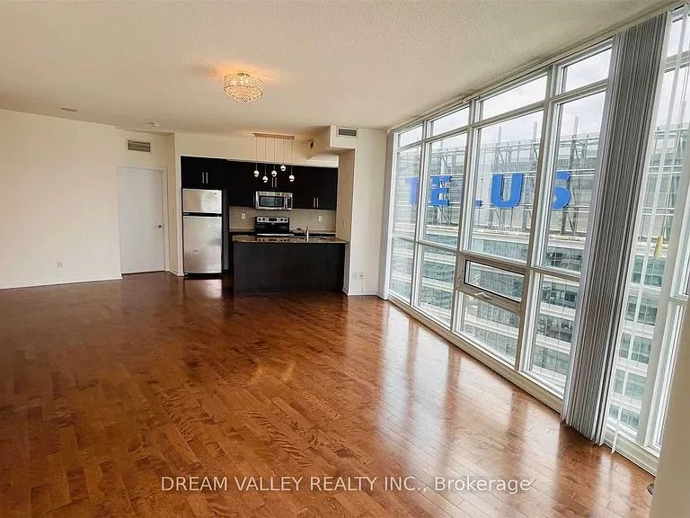 65 Bremner Blvd #3908 — Photo 10
