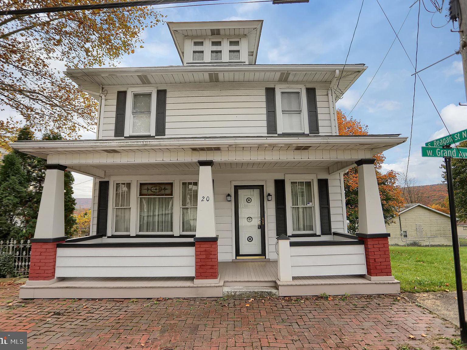 20 W Grand Ave, Tower City, PA 17980 Zillow