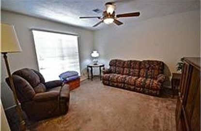 4th image of 5811 Southminster Dr