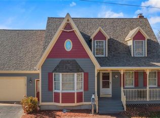 3 White Ave, Riverside, RI 02915