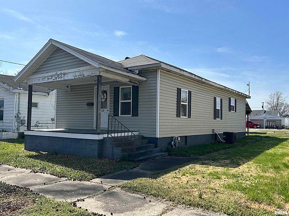 2nd image of 619 N 15th St