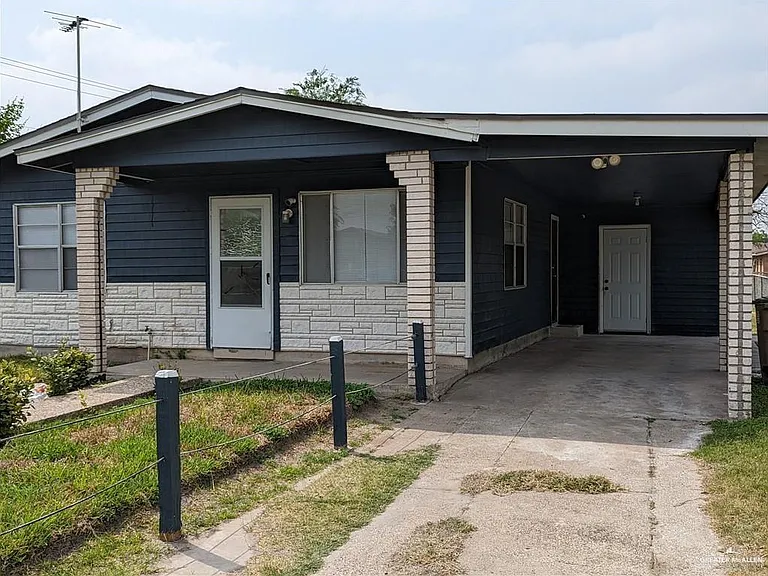 716 E Champion St — Photo 2