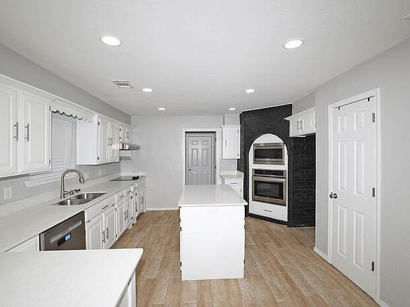 5th image of 3537 Tripp Ave