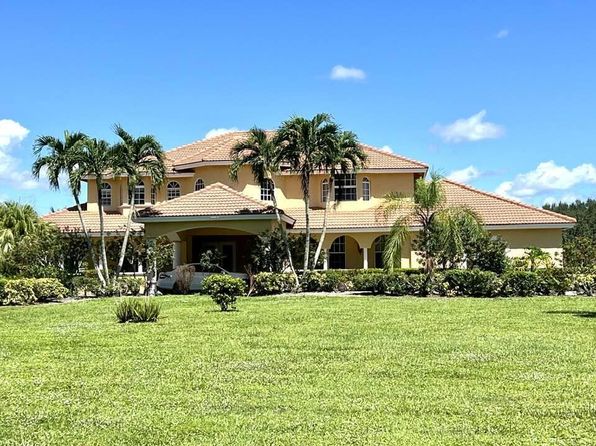 14983 Draft Horse Ln